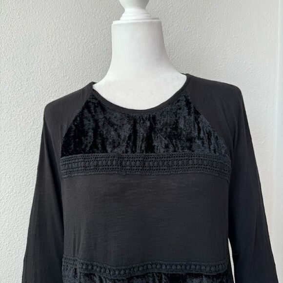 Chico’s Black Tunic Wearble Art Velour Embroidered Long Sleeve - Picture 4 of 13